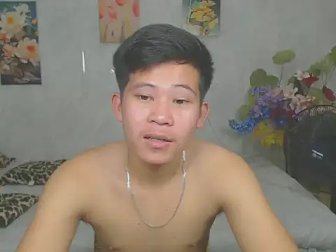 Snapshot of ur_bigcockeziekiel chatting on 04/07/26, 10:48 ur bigcockeziekiel online show from 04/07/26, 10:48