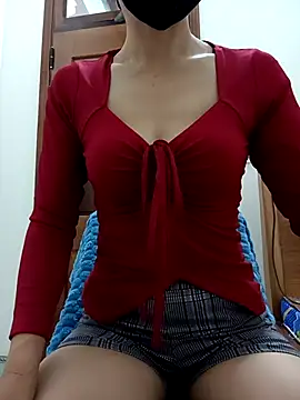 Snapshot of Mi-Kami chatting on 04/07/26, 01:39 Mi-Kami online show from 04/07/26, 01:39