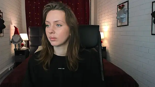MeganClapp online show from 04/22/26, 05:10