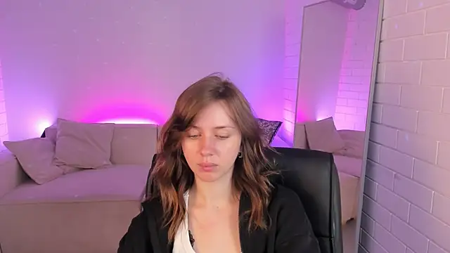 MeganClapp online show from 05/11/26, 05:13