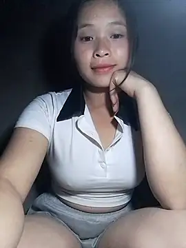 Snapshot of Liss-mimi chatting on 04/14/26, 02:45 Liss-mimi online show from 04/14/26, 02:45