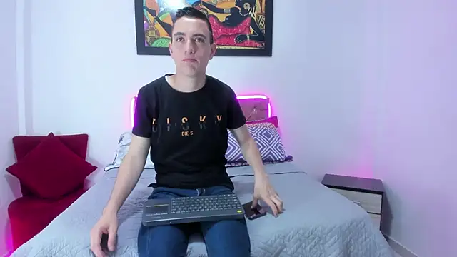 Tatan Cooper online show from 04/04/26, 01:37