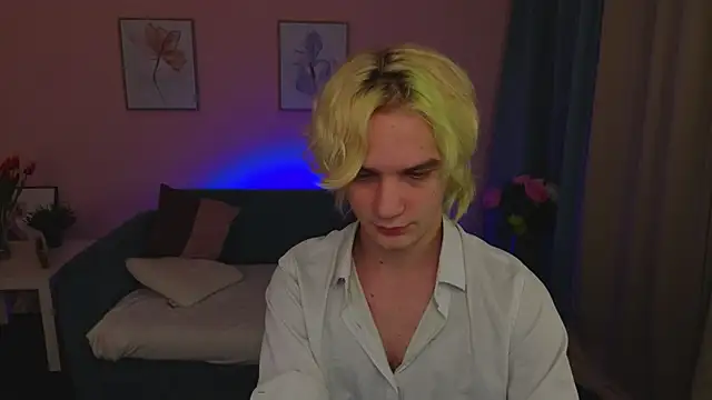 JameMilann online show from 04/21/26, 08:34