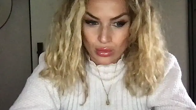 BlondSeduction online show from 05/19/26, 08:53