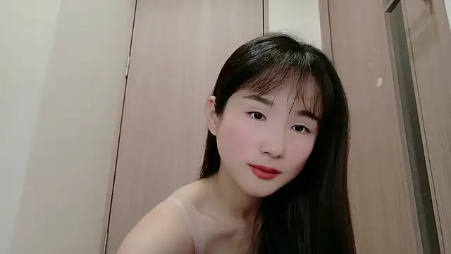 Hinako 0012 online show from 05/20/26, 11:27