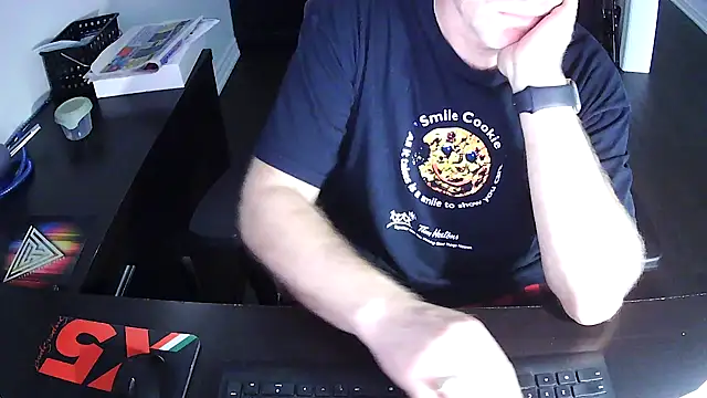 Shalun2000 online show from 05/03/26, 06:47