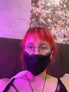 Snapshot of baby_vik3 chatting on 04/04/26, 06:33 baby vik3 online show from 04/04/26, 06:33