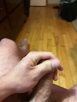 Snapshot of Darktrain50 chatting on 04/06/26, 12:41 Darktrain50 online show from 04/06/26, 12:41