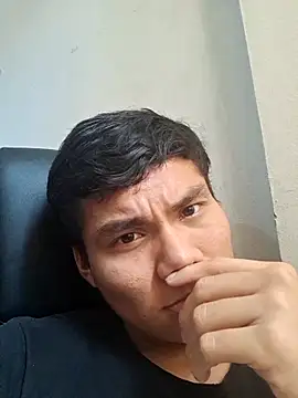 Snapshot of panetron chatting on 04/19/26, 07:16 panetron online show from 04/19/26, 07:16