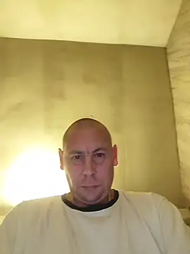Snapshot of gratyl chatting on 07/06/26, 05:59 gratyl online show from 07/06/26, 05:59