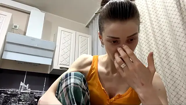 Snapshot of ElarithX chatting on 04/04/26, 04:59 ElarithX online show from 04/04/26, 04:59