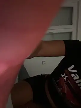 Snapshot of zensorial chatting on 04/04/26, 07:33 zensorial online show from 04/04/26, 07:33