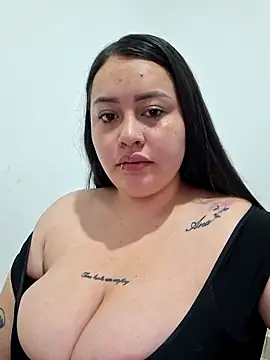 Stefiilove- online show from 04/08/26, 03:23