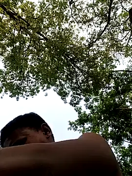 Snapshot of SONUKUMAR8 chatting on 04/04/26, 10:35 SONUKUMAR8 online show from 04/04/26, 10:35