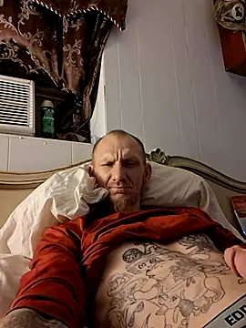 Snapshot of travisrwade chatting on 04/17/26, 05:54 travisrwade online show from 04/17/26, 05:54