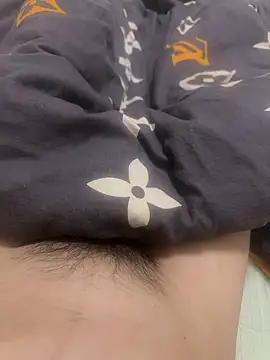 Snapshot of DONGBEIDIYIYINWA chatting on 04/08/26, 10:04 DONGBEIDIYIYINWA online show from 04/08/26, 10:04