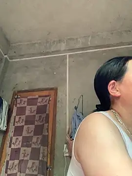 Snapshot of candy-beo chatting on 05/15/26, 11:23 candy-beo online show from 05/15/26, 11:23