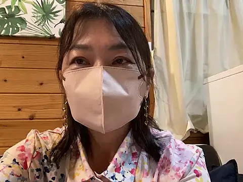 Snapshot of lemonade_madame chatting on 04/11/26, 12:26 lemonade madame online show from 04/11/26, 12:26