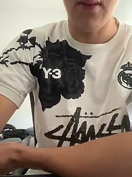 Snapshot of YorSexboy777 chatting on 04/04/26, 10:46 YorSexboy777 online show from 04/04/26, 10:46