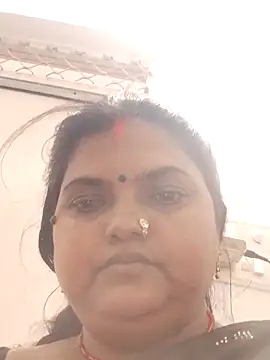 Snapshot of Desi_hot_bhabhi01 chatting on 06/09/26, 07:42 Desi hot bhabhi01 online show from 06/09/26, 07:42