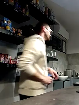 jozsi1995 online show from 04/17/26, 07:28