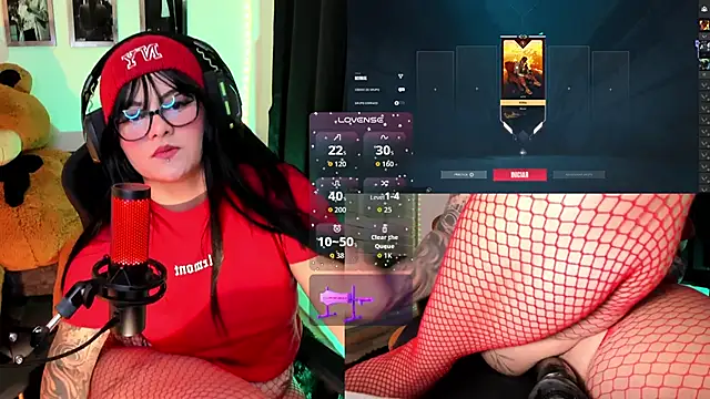 Snapshot of EternaAura_ chatting on 04/12/26, 01:27 EternaAura online show from 04/12/26, 01:27