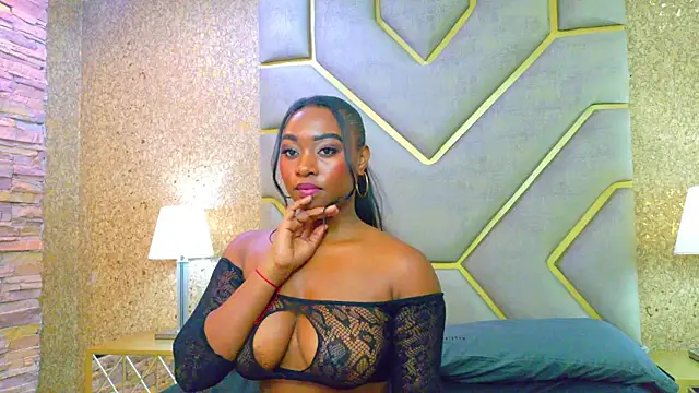 AiraLuna online show from 04/07/26, 08:53