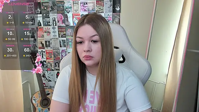 Snapshot of AmeliePeach chatting on 05/04/26, 06:20 AmeliePeach online show from 05/04/26, 06:20