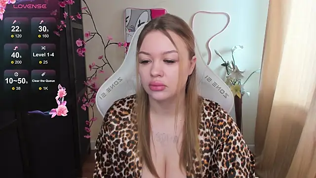 Snapshot of AmeliePeach chatting on 05/17/26, 01:25 AmeliePeach online show from 05/17/26, 01:25