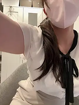 Snapshot of hiyori_hiyochan chatting on 07/27/26, 12:01 hiyori hiyochan online show from 07/27/26, 12:01