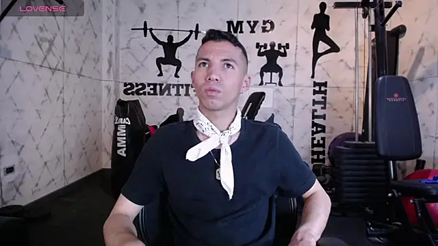 Snapshot of Dylan_ross_ chatting on 04/06/26, 11:33 Dylan ross online show from 04/06/26, 11:33