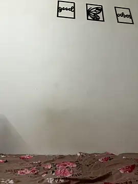 manas4fn421 online show from 04/08/26, 09:15