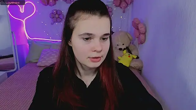 Snapshot of Kacey_Love chatting on 04/09/26, 01:38 Kacey Love online show from 04/09/26, 01:38