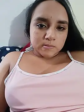 Valentina Narvaez online show from 06/08/26, 07:36