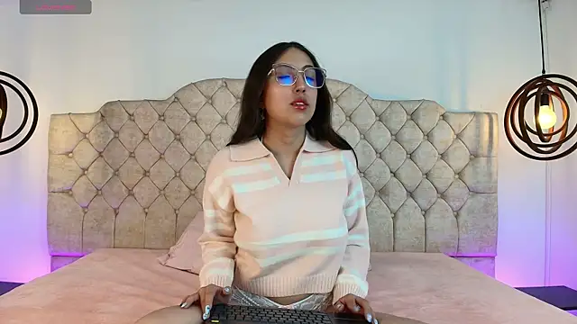 sweetlyundone online show from 05/06/26, 07:41