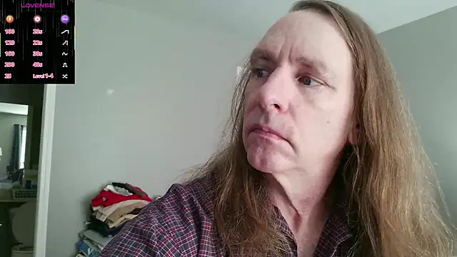 Snapshot of Magnus_Luv chatting on 07/10/26, 12:19 Magnus Luv online show from 07/10/26, 12:19