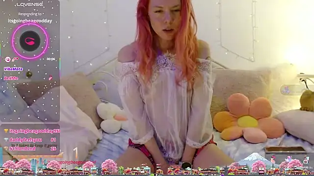 Snapshot of hexbunnie chatting on 04/16/26, 02:56 hexbunnie online show from 04/16/26, 02:56