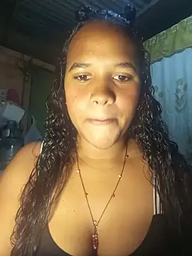 Snapshot of michelle_castillo chatting on 04/20/26, 01:41 michelle castillo online show from 04/20/26, 01:41
