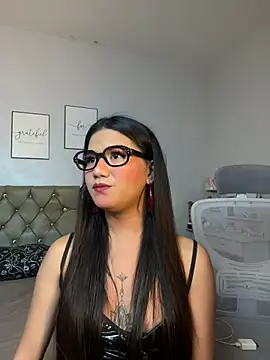 Snapshot of JassmineLove chatting on 06/25/26, 08:19 JassmineLove online show from 06/25/26, 08:19