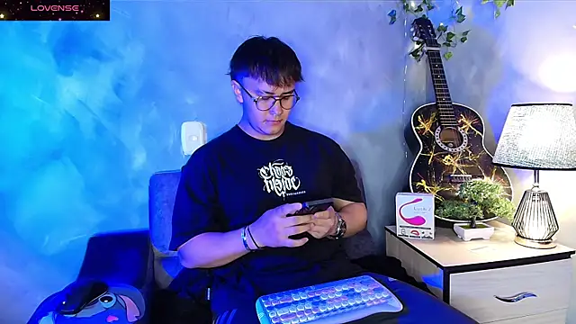 owen xxx online show from 04/06/26, 01:47