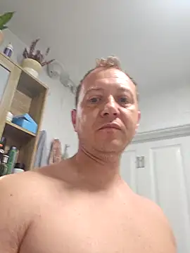 Snapshot of Adamus41 chatting on 05/05/26, 03:47 Adamus41 online show from 05/05/26, 03:47