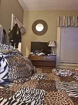 Snapshot of Mijaaaa12121 chatting on 04/08/26, 03:39 Mijaaaa12121 online show from 04/08/26, 03:39