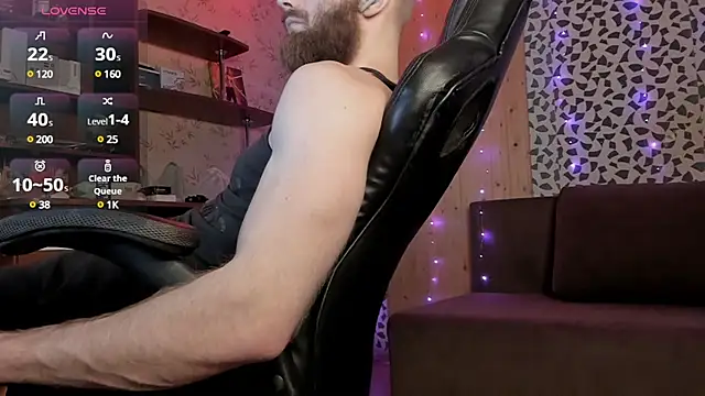 Snapshot of Paul_Rolex chatting on 12/19/24, 02:02 Paul Rolex online show from 12/19/24, 02:02