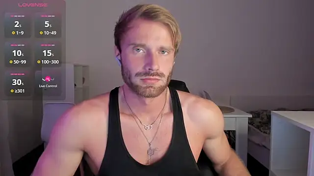 Snapshot of Paul_Rolex chatting on 03/29/26, 11:32 Paul Rolex online show from 03/29/26, 11:32