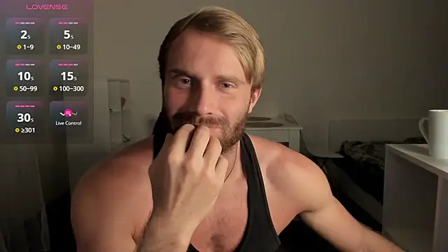 Snapshot of Paul_Rolex chatting on 04/10/26, 09:30 Paul Rolex online show from 04/10/26, 09:30