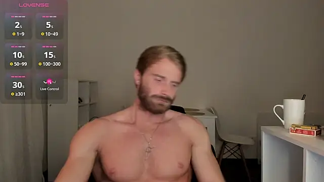 Snapshot of Paul_Rolex chatting on 04/18/26, 02:10 Paul Rolex online show from 04/18/26, 02:10