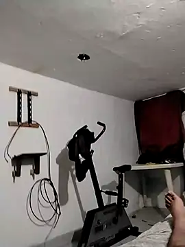 Yovanymartinez online show from 04/17/26, 11:35