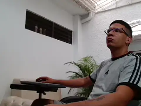 Angelito fiery online show from 04/07/26, 07:14