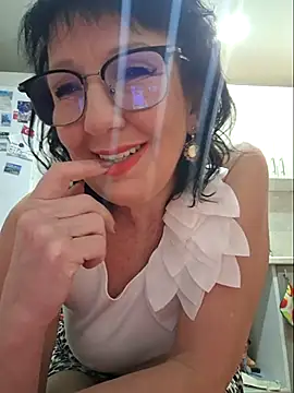 LaliaMia online show from 12/04/25, 02:10