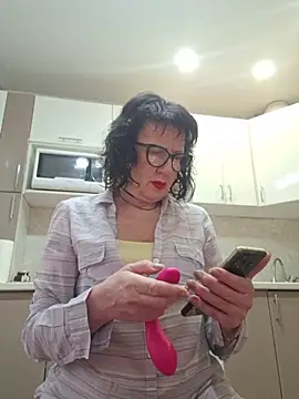 LaliaMia online show from 02/07/26, 04:16